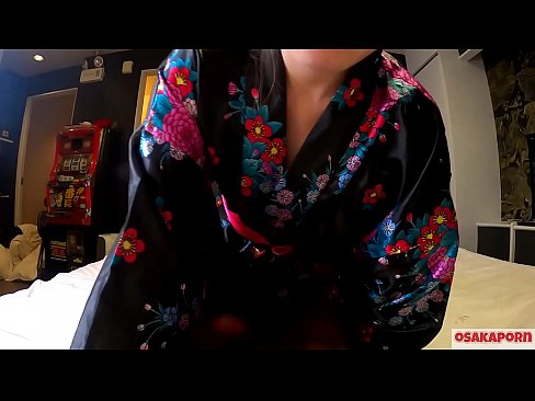 ❤️ Ung cosplay tjej älskar sex till orgasm med en spruta i en hästskötare och en avsugning. Asiatisk tjej med hårig fitta och vackra bröst i traditionell japansk dräkt i amatörvideo som visar onani med knullleksaker. Sakura 3 OSAKAPORN. ☑ Just porr at sv.ttsex.ru ❌️❤